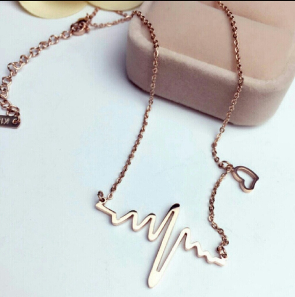 😍Gold EKG Heartbeat Necklace😍 - Picture 2 of 3